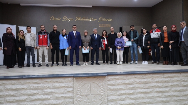 Kocaeli'de yeni evlenen çiftlere yönelik seminer düzenlendi