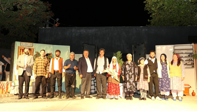 Kaş'ta "12. Yeşilköy Seyirlik Oyunlar Buluşması" başladı