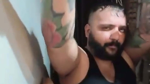 İzmir'de uyuşturucu operasyonu, biri gizli bölmede karı- koca yakalandı