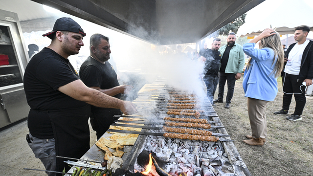 8. Uluslararası Adana Lezzet Festivali'nin mangal ateşi yakıldı