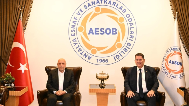 HAK-İŞ Genel Başkanı Arslan'dan AESOB Başkanı Dere'ye ziyaret