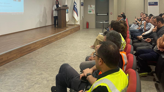 Dalaman'da havalimanı personeline bağımlılıkla mücadele eğitimi verildi