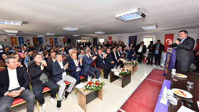 AK Parti Bergama Olağan İlçe Kongresi yapıldı