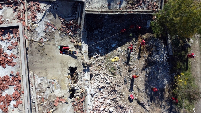 Edirne'de 'Kentsel Deprem Arama- Kurtarma' tatbikatı