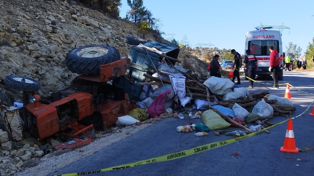 Mersin'de traktörün devrilmesi sonucu 1 kişi öldü