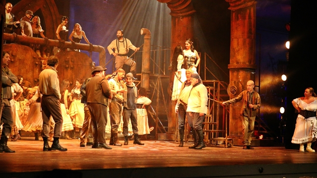 Mersin Devlet Opera ve Balesi "Carmen" operasını sahneledi