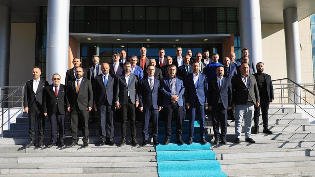 Bakan Tekin, Bitlis'te 'Eğitim Değerlendirme Toplantısı'na katıldı