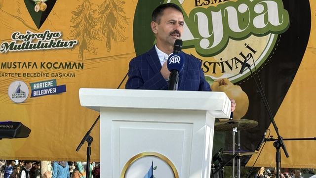 Kocaeli'de düzenlenen festivalde tescilli Eşme ayvası tanıtıldı
