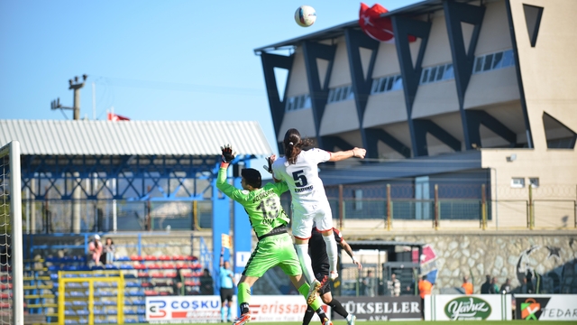 1923 Mustafakemalpaşaspor- Yozgat Bozok Spor : 2-0