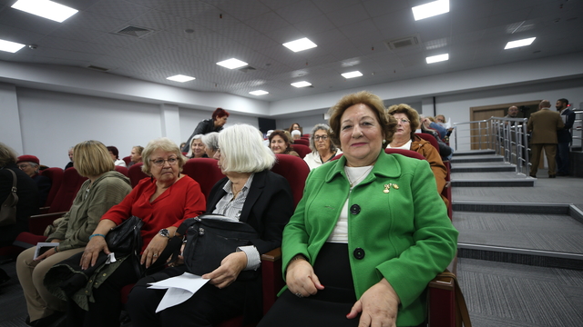 Çanakkale'de "Tazelenme Üniversitesi Programı" açıldı