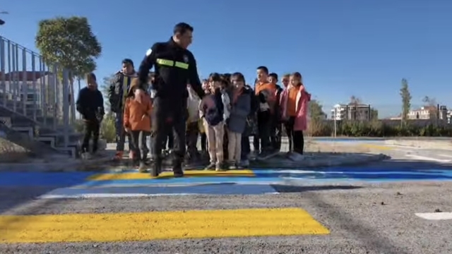 Kırklareli'nde öğrencilere "Güvenli Trafik Eğitimi" verildi
