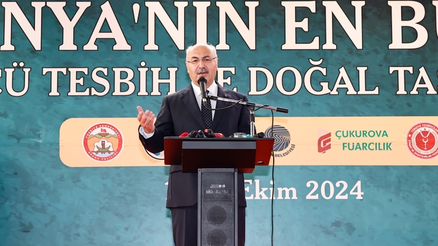 Adana'da düzenlenen "3. Tesbih ve Doğal Taşlar Fuarı"na 412 bin kişi katıldı