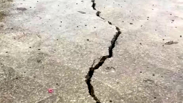 Artvin'de heyelan riski; çatlaklar oluşan 8 ev boşaltıldı