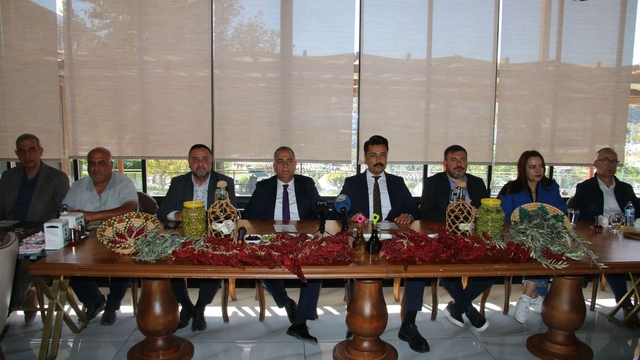 Zeytin, Zeytinyağı ve Gastronomi Festivali bilgilendirme toplantısı yapıldı