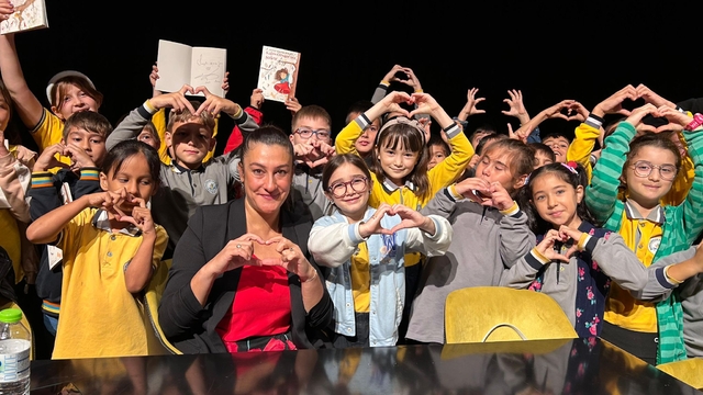 Zonguldak'ta öğrenci ve ailelerine kitap okuma alışkanlığı kazandırılıyor