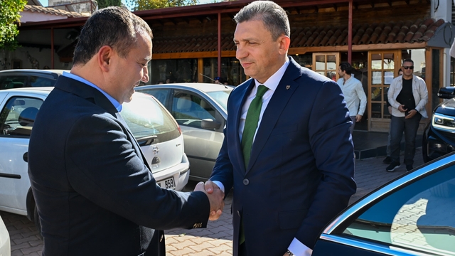 Antalya Valisi Hulusi Şahin, AGC Başkanı İdris Taş'ı ziyaret etti
