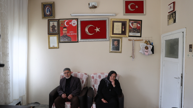Mardinli 15 Temmuz şehidinin ailesi, FETÖ elebaşı Gülen'e hakkını helal etmiyor
