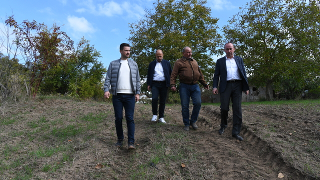 Güreci köyünde kanalizasyon hattı yapımı sürüyor