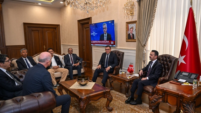 Mısırlı Bakan Ahmed, Kocaeli Valisi Aktaş'ı ziyaret etti