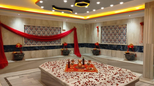 Kadın girişimciden hemcinslerine özel hamam