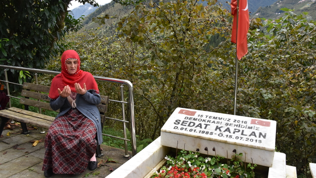 15 Temmuz şehidinin annesinin FETÖ elebaşı Gülen'e öfkesi dinmiyor