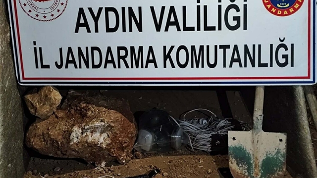 Aydın'da ekskavatörle kaçak kazı; 7 kişiye suçüstü