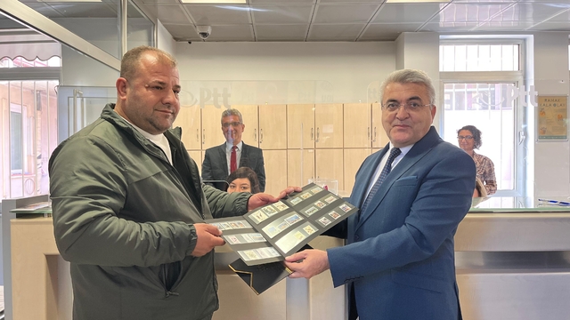 Burdur'da PTT'nin 184. müşterisine hediye verildi