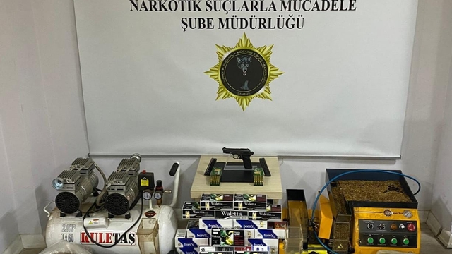 Samsun'da uyuşturucu ve silah kaçakçılığı operasyonunda 3 zanlı yakalandı