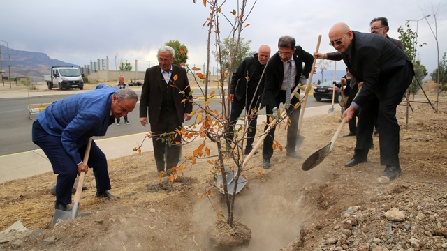 Şırnak Üniversitesi kampüsüne 1400 fidan dikildi