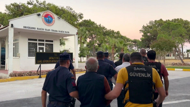 Balıkçı barınağında 'rüşvet' operasyonu; 7 gözaltı