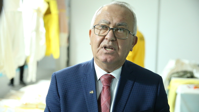 Türkiye Arı Yetiştiricileri Merkez Birliği Başkanı Şahin, arıcılık fuarının açılışında konuştu: