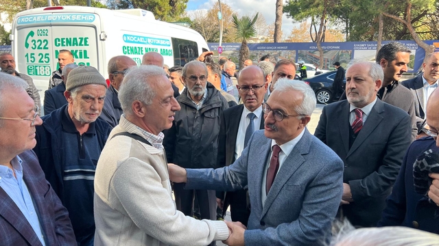 Kocaeli'de fenalaşan doktor kaldırıldığı hastanede hayatını kaybetti