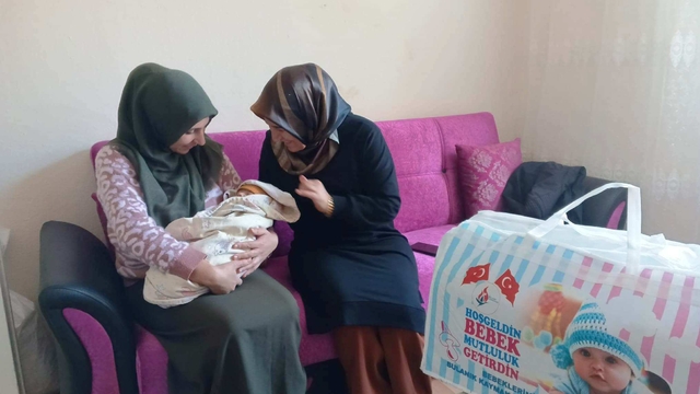 Bulanık'ta "Hoşgeldin Bebek" projesi hayata geçirildi