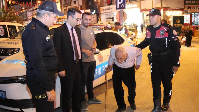 Beypazarı Kaymakamı Vedat Yılmaz, trafik ve asayiş denetimine katıldı