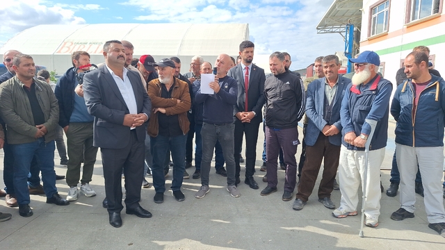 Samsun'da çeltik üreticileri fiyatların düşürülmesini protesto etti