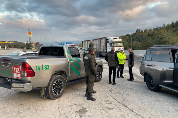 Bolu ve Düzce'de orman ürünleri taşıyan araçlar denetlendi