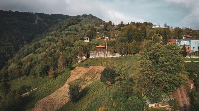 Rize'de restorasyonu tamamlanan tarihi cami ibadete açıldı