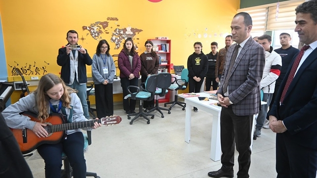 Çay'dan kısa kısa