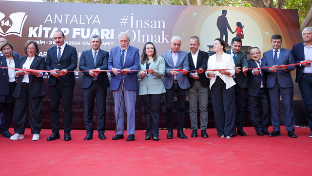 Prof. Dr. İlber Ortaylı'dan Antalya'ya turizm eleştirisi