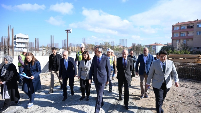 Edirne Valisi Sezer, Keşan'da okul inşaatlarını inceledi