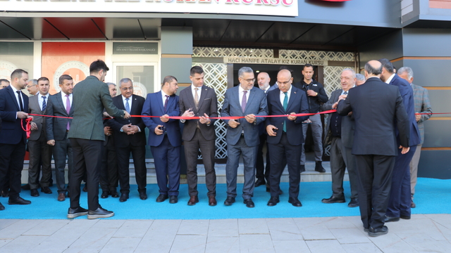 Ağrı'da Merkez Camisi ve kız Kur'an kursunun açılışı yapıldı