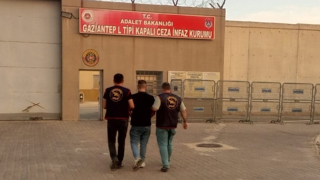 Gaziantep'te 11 yıl kesinleşmiş hapis cezasıyla aranan hükümlü yakalandı