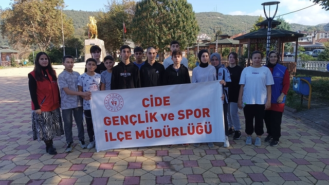 Cide'de "Cumhuriyet Koşusu" yapıldı