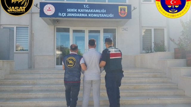 Antalya'da jandarma tarafından aranan 215 kişi yakalandı