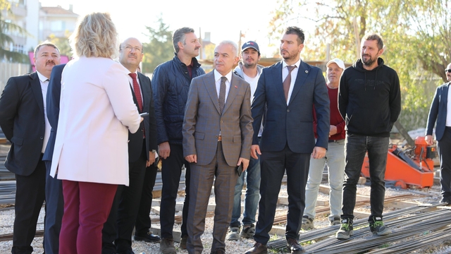 Kırklareli Valisi Turan, Babaeski'de incelemelerde bulundu