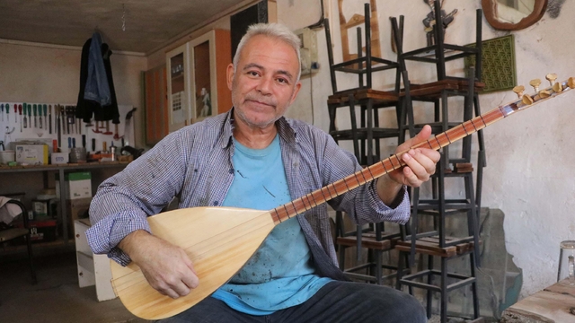 Kazada ölen kızı için yazdığı şiir, 15 yıl sonra türkü oldu