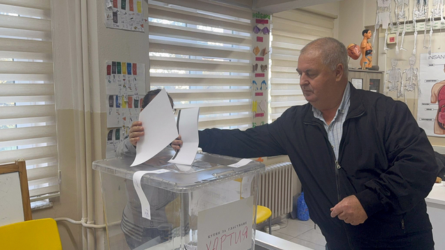Trakya'daki çifte vatandaşlar, Bulgaristan'daki seçimler için sandık başında