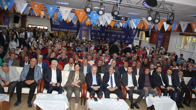 AK Parti Eğil 8. Olağan İlçe Kongresi yapıldı