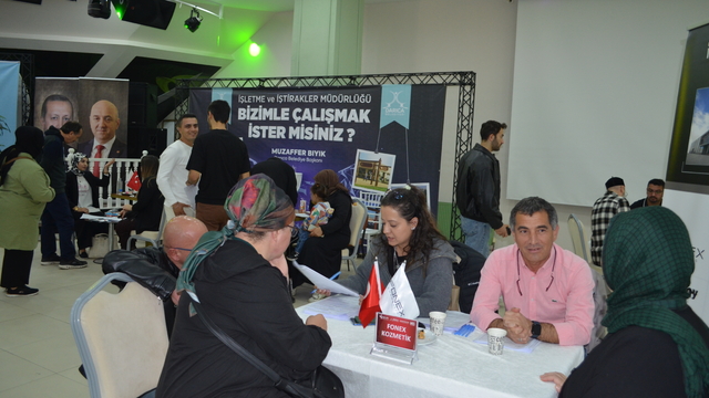 Darıca'da iş arayanlar ve işverenler 3. İstihdam Fuarı'nda buluştu