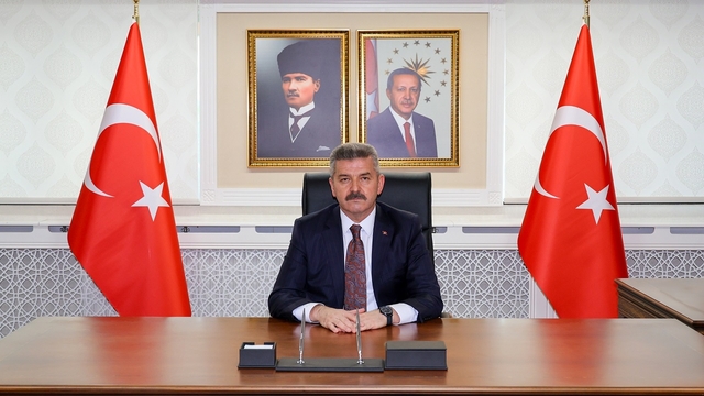 Artvin Valisi Ergün'den 29 Ekim Cumhuriyet Bayramı mesajı